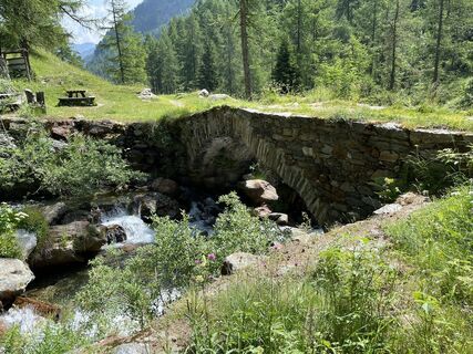 Foto van Mario camanni langs de tour