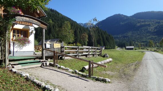 Rettenbachalm mit Jausenstationen