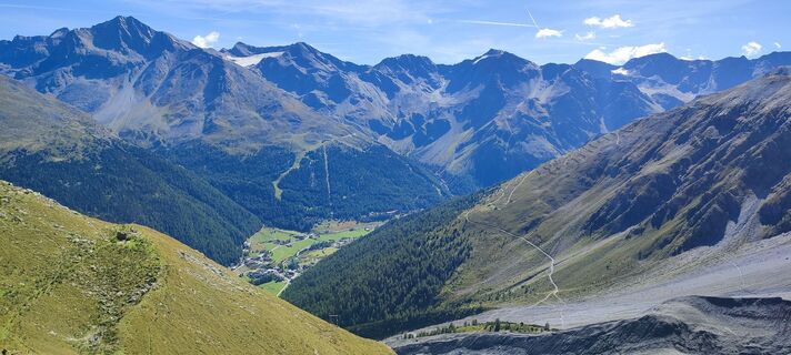Fotografija s spletne strani Andreas Schmohl na poti