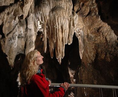 Hermannshöhle Spitzenvorhang