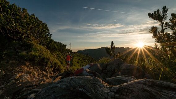 Die Wanderung zum Bärenkopf ist auch eine beliebte Berglaufstrecke.