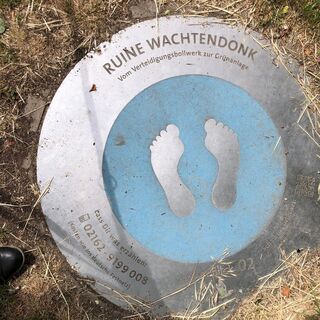 Wasser.Blick an der Burgruine Wachtendonk