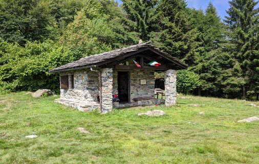 Kapelle/Biwak am Portia-Pass