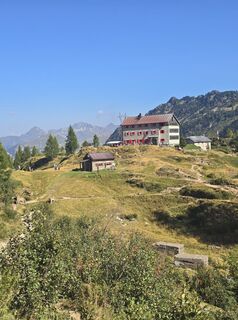 Fotografija s spletne strani Andrea Inserra na poti