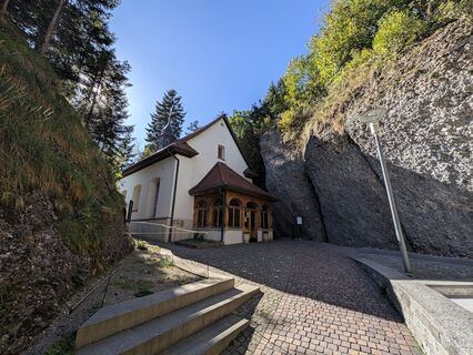 Fotografija s spletne strani Mark Neill na poti