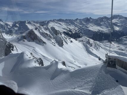 Fotografia z Paul Juritsch na trase