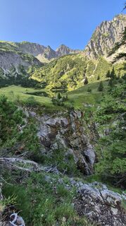Fotografija s spletne strani Szuki76 na poti