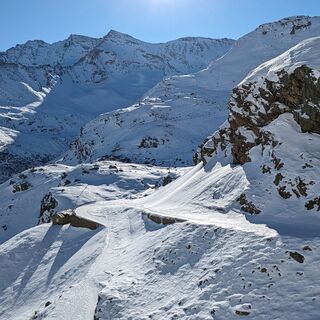 Details zur verschneiten Straße