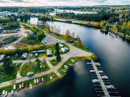 Von Petäisenniska ins Stadtzentrum, Kajaani
