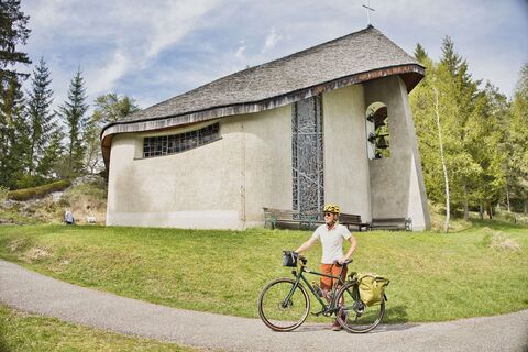Bruder-Klaus-Kirche