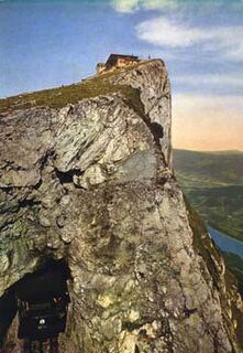Das Berghotel Schafbergspitze.