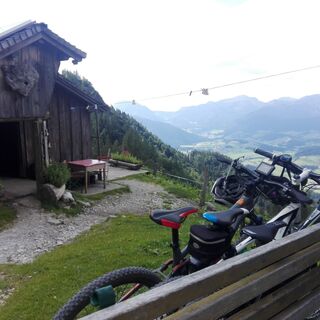 Gsengalm mit Ausblick auf Abtenau