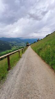 Fotografija s spletne strani Regina Fleischmann na poti