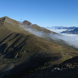 Piz Danis (links).