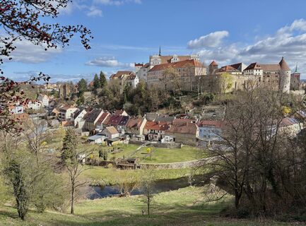 Foto von berg-wanderer entlang der Tour