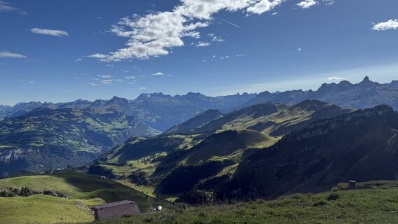 Fotografija s spletne strani Cyril Walz na poti