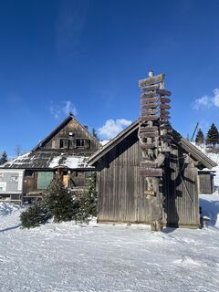 Fotografija s spletne strani Mojca J. na poti