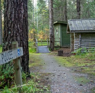 Toilette, barrierefreier Kota-Bereich in Vekaruksen