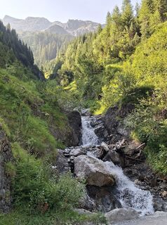 Photo de Heidi Schmid le long du parcours