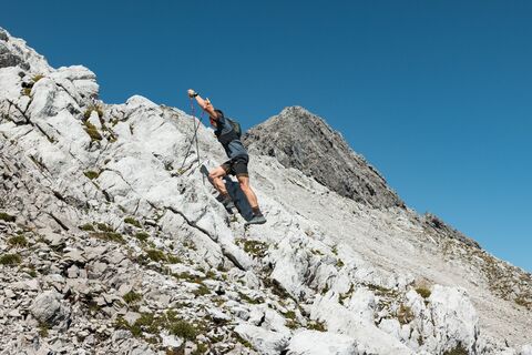 Trailrunner beim Anstieg