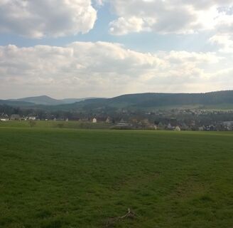 Blick über Stadtlengsfeld in die Rhön