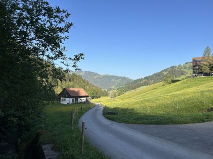 Fotografija s spletne strani Rolf Limacher na poti