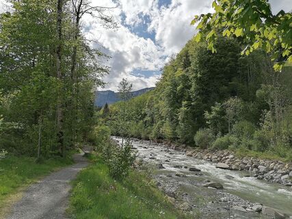 Dorfrundweg Mellau entlang dem Mellenbach