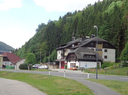 Auf der Römerstraße Richtung Trebesing, Feuerwehrhaus Gmünd