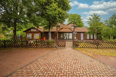 HAUS AM SEE Schlaitz