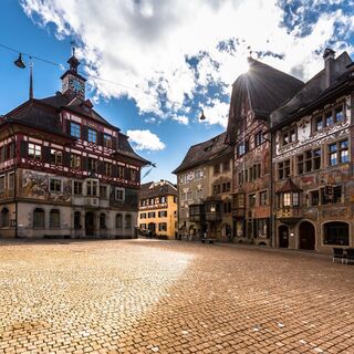 SteinamRhein_Rathausplatz_Rathaus_März