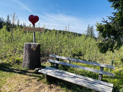 Kusshaltestelle oberhalb des Fürsatzhof
