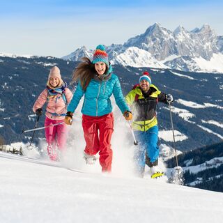 Schneeschuhwandern beim Sattelbauer