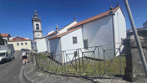 Fotografija s spletne strani Edit Szoboszlay na poti