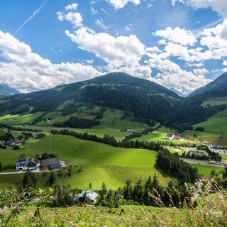 Blick von der Abergrunde in Richtung Pichl - im Hintergrund die Hochwurzen