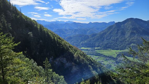 Fotografija s spletne strani RonaldG na poti