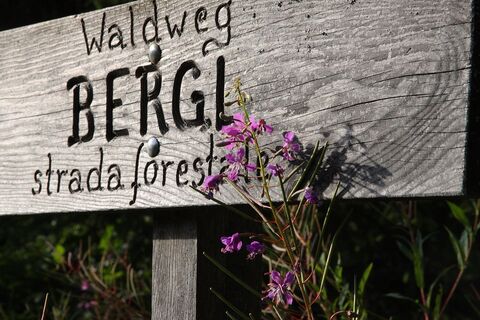 Alte Wegetafel