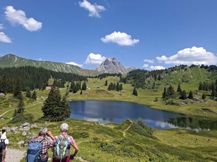Fotografia z Heidi Schmid na trase
