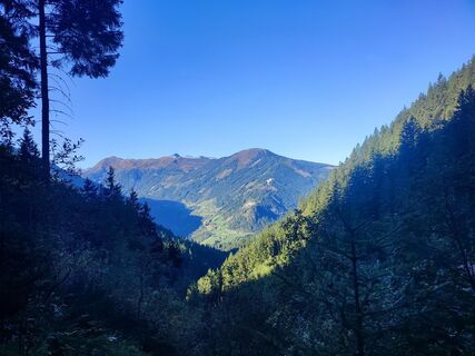Ausblick ins gegenüber liegende Kleinsölktal