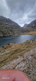 Fotografija s spletne strani Yves Esturonne na poti