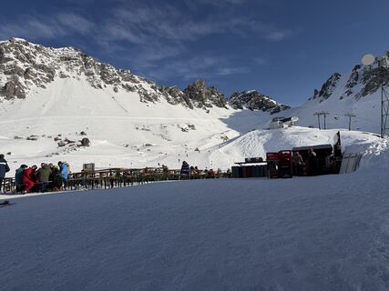 Fotografia z Paul Juritsch na trase