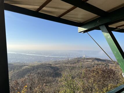 Zdjęcie z Nóra Adamkovich wzdłuż trasy