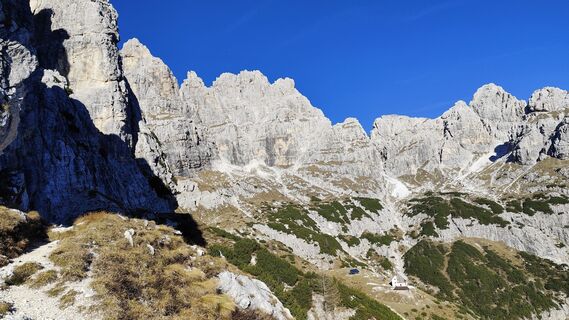 Fotografija s spletne strani Darija Forgač na poti