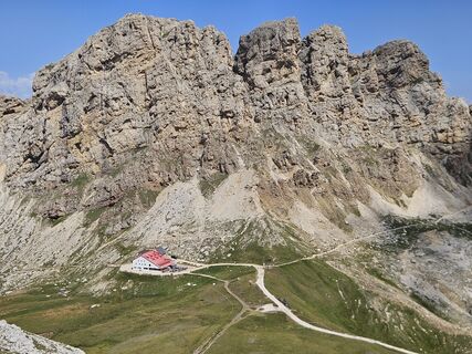 Fotografija s spletne strani hannes.d na poti