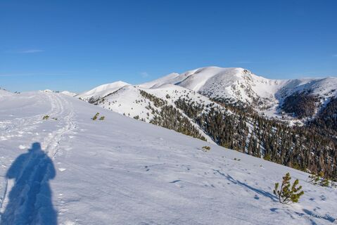 Blick Richtung Schneegrube und Lahneck
