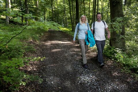 Wanderer unterwegs im Kreis Höxter