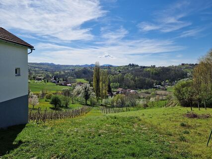 Fotografija s spletne strani Szomi Balázs na poti