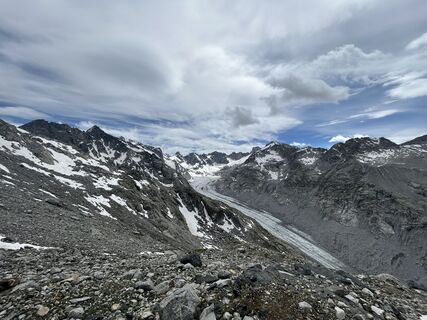 Fotografija s spletne strani Riccardo Calvi na poti