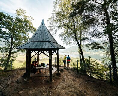 Peterlewand Pavillon