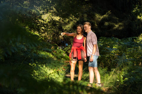 Wanderer im Naturpark Münden