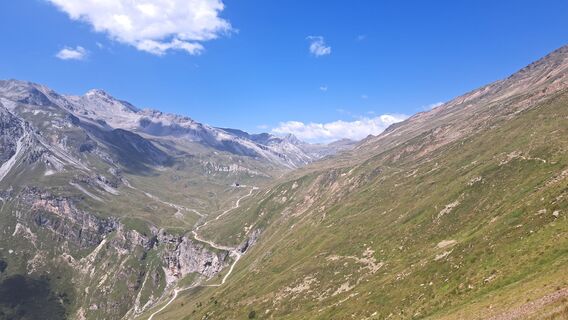 Fotografija s spletne strani RobertE na poti